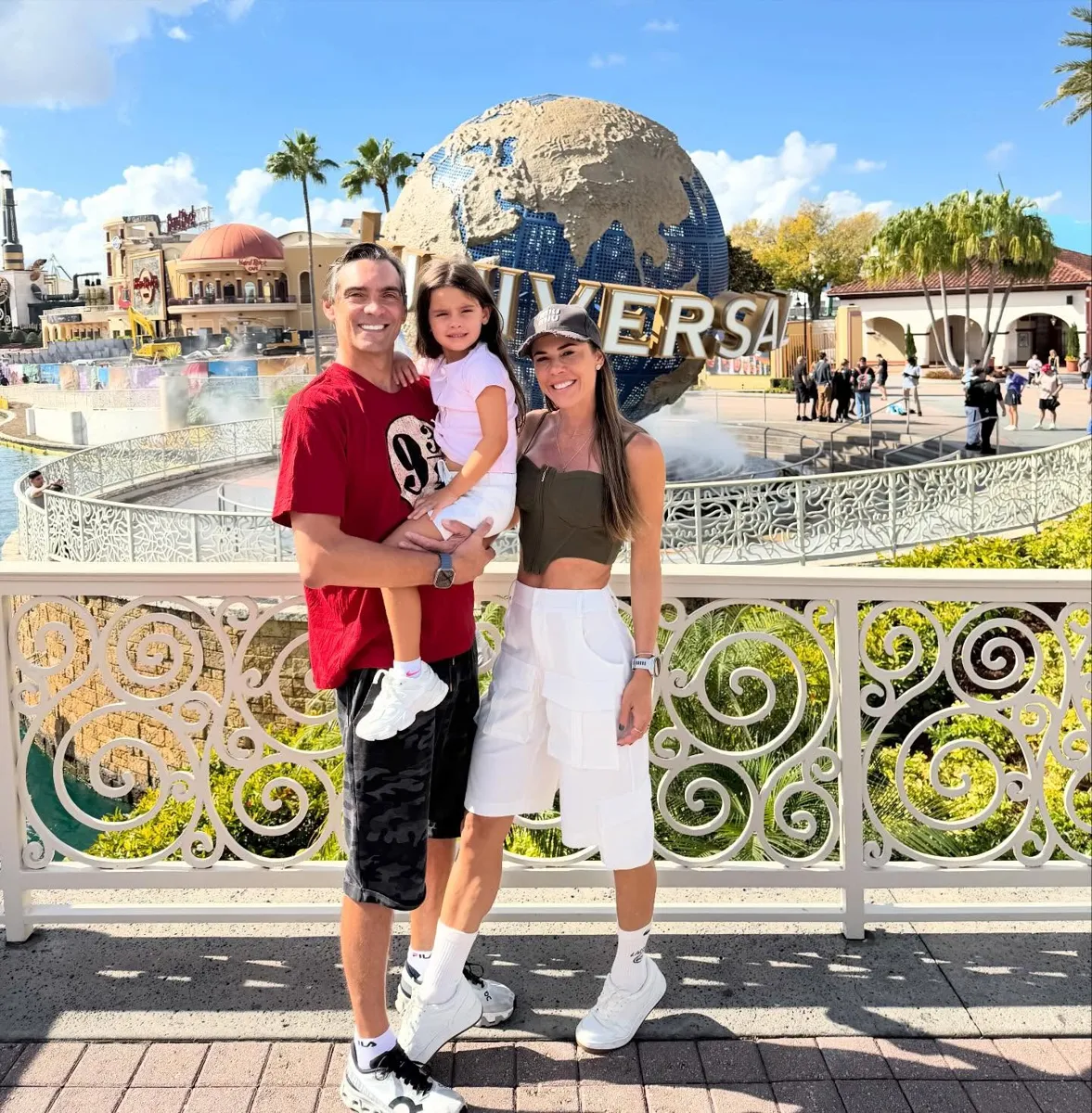 Giba com a família nos parques da Universal